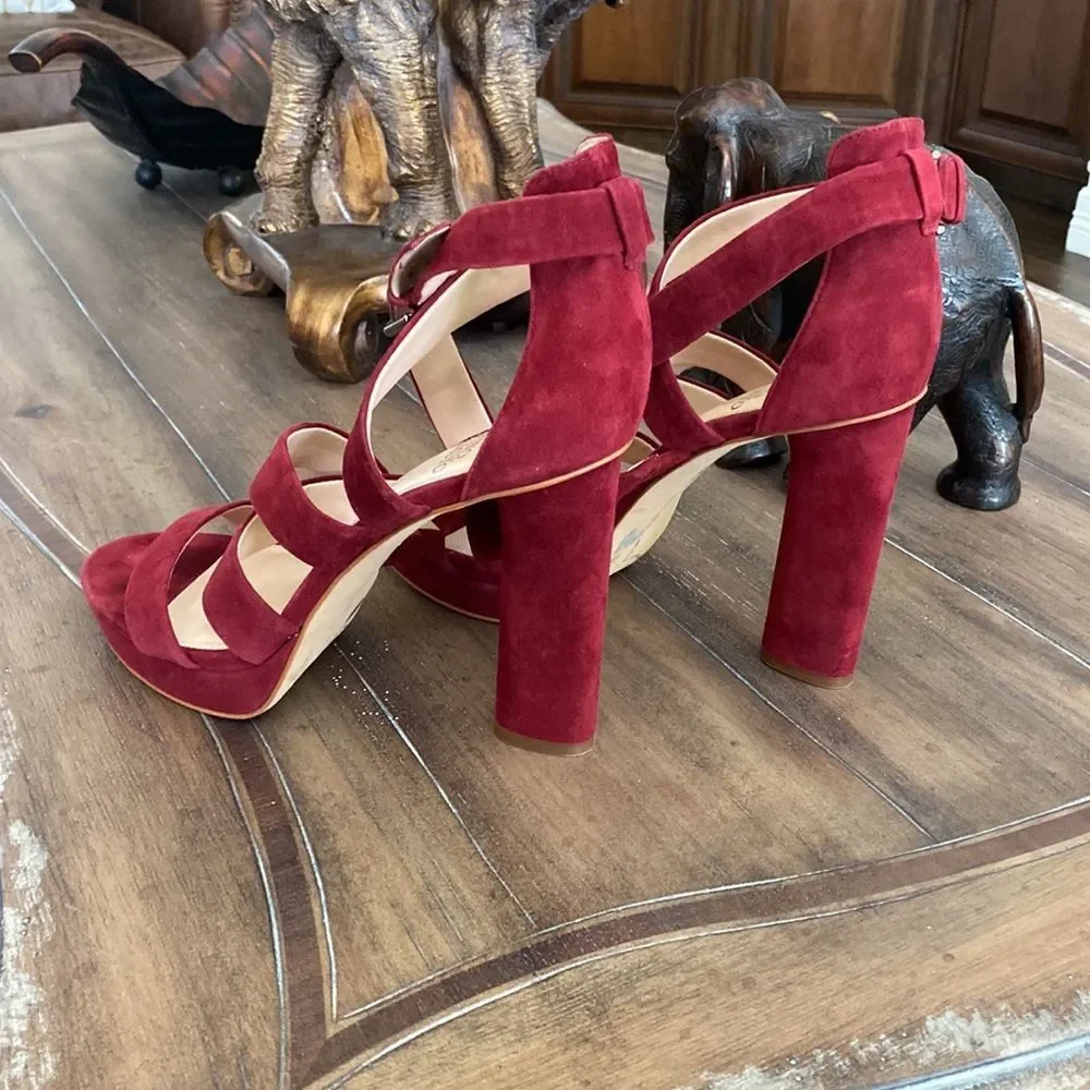 ❤️ Vince Camuto Velvet Heels❤️